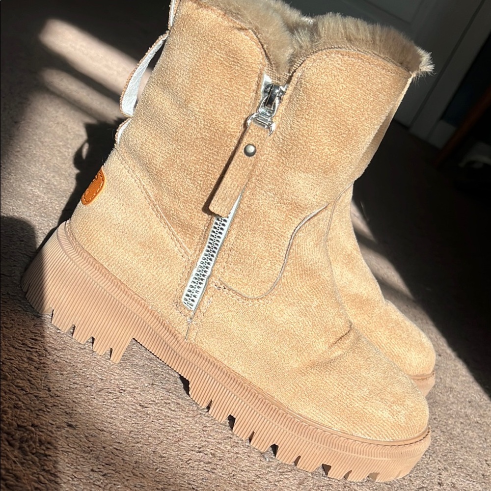 Tan Winter Boots with Rugged Sole and Side Zipper - Picture 1 of 5